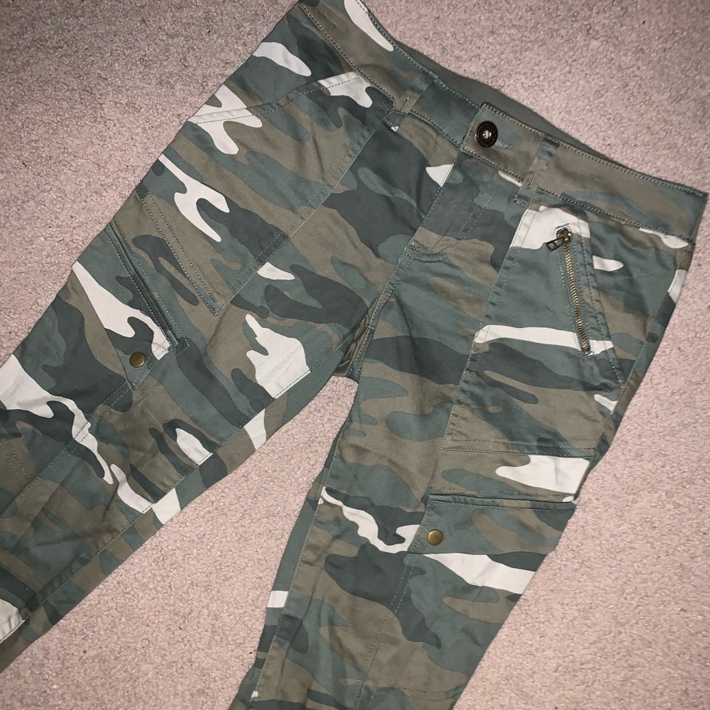 Camo pants